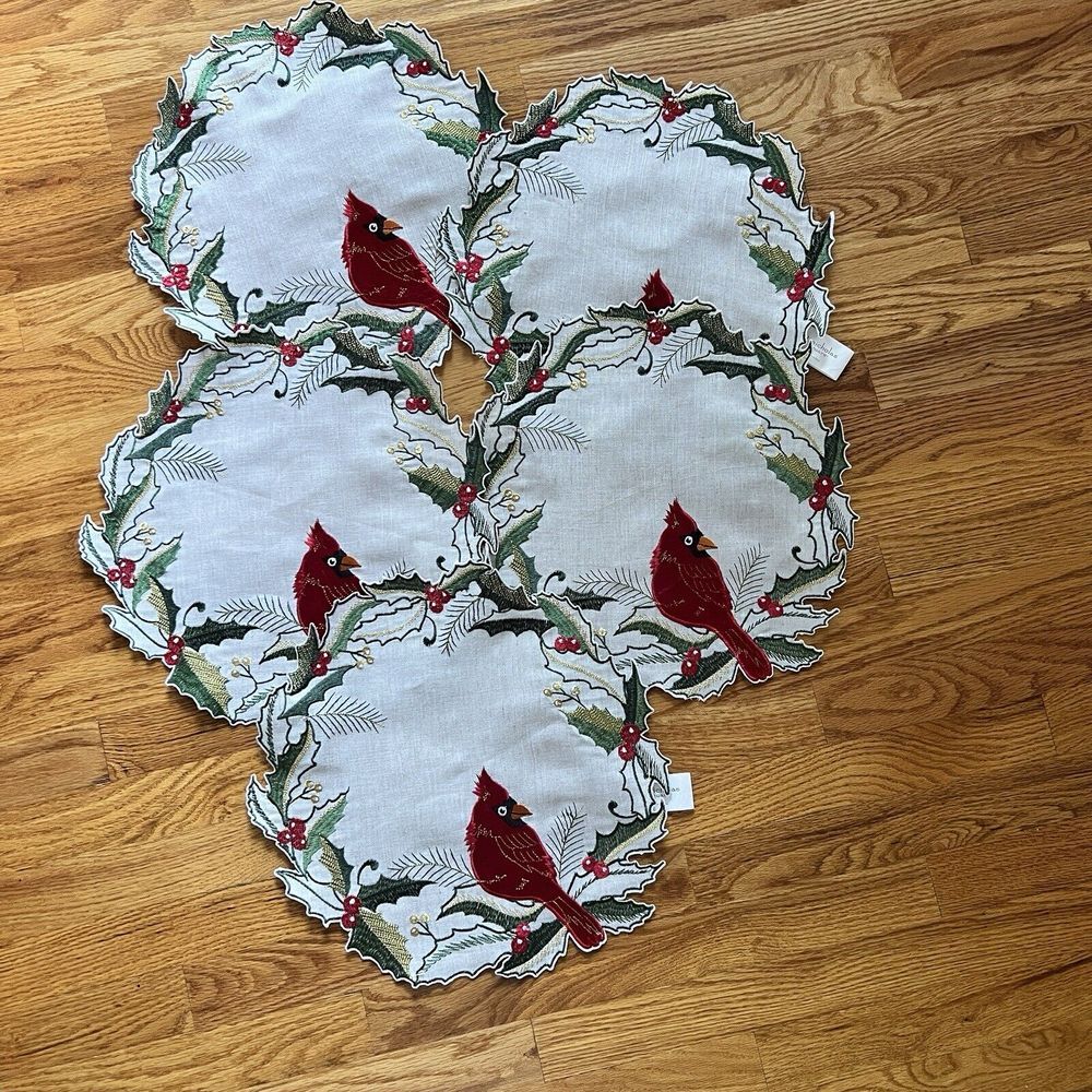 St. Nicholas Square Cardinal Holly Cutout Christmas Placemat Centerpiece Lot‎ 5
